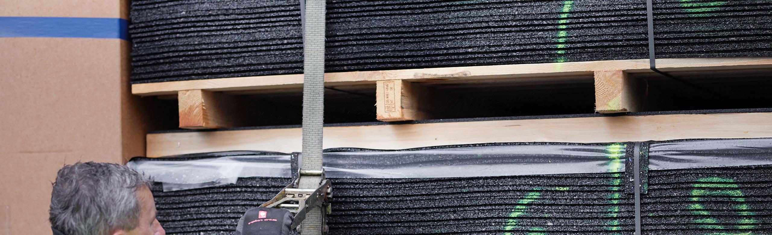 Truck loaded with REGUPOL anti-slip mats. Truck loaded with anti-slip mats.